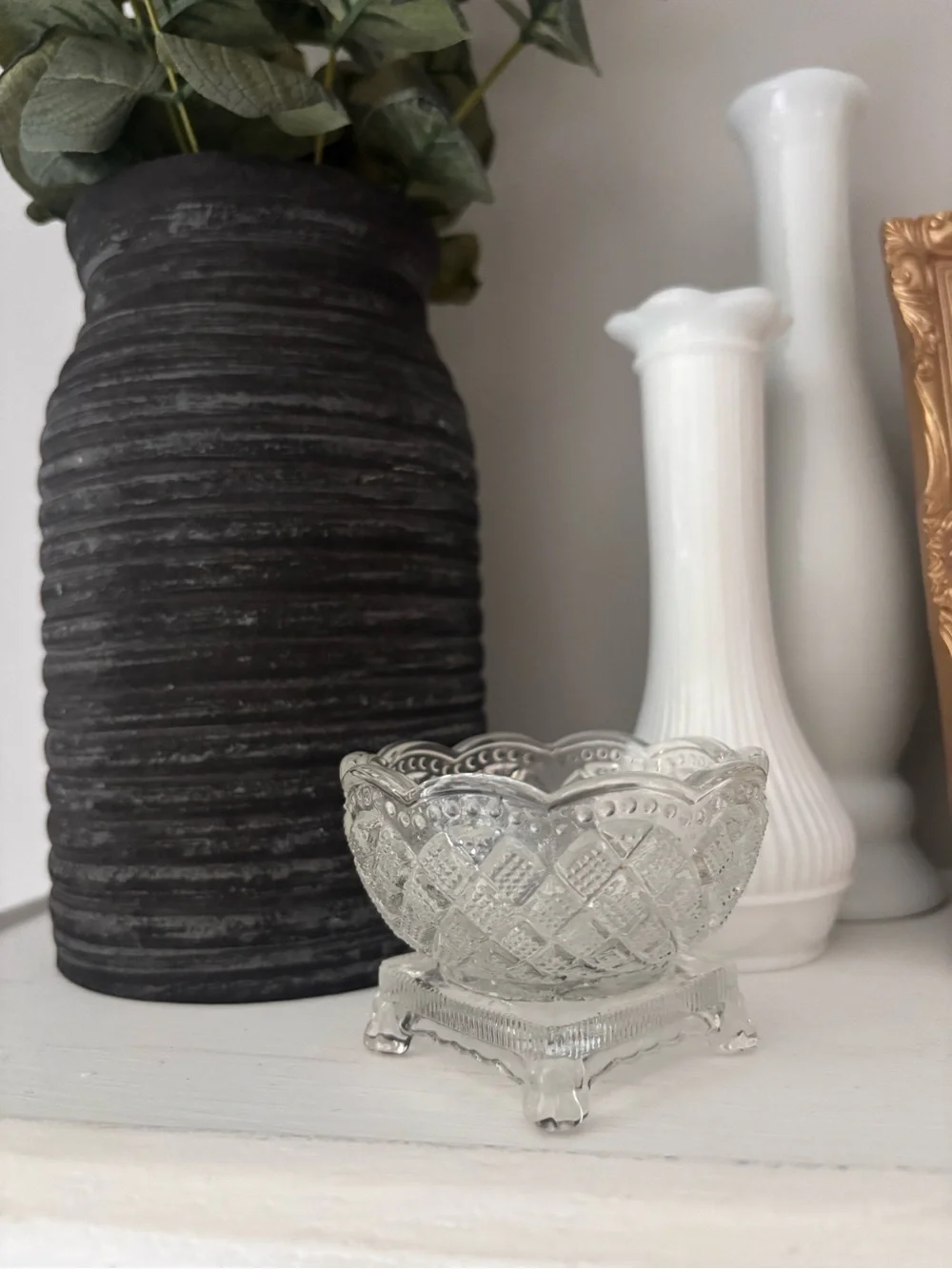 AVON Crystal trinket / jewelry dish